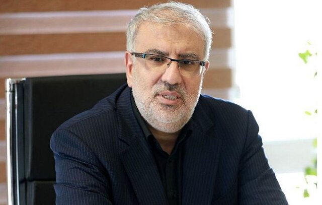 افزایش ۴۰۰ هزار بشکه‌ای تولید نفت با امضای طرح توسعه ۶ میدان نفتی