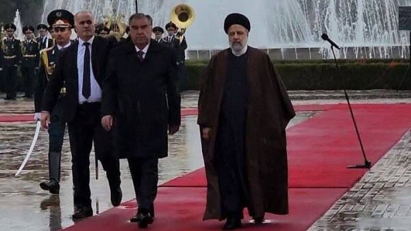 استقبال رسمی رحمان از رئیسی در کاخ ملت