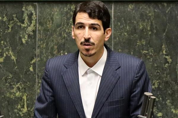 نگاهی به انتخابات مجلس و رقابت لیست‌ها دوگانه دهنوی – مالک شریعتی دعوای انتخاباتی اصولگرایان علنی‌تر شد!