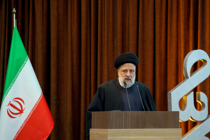 رئیس جمهور از نمایشگاه دستاوردهای بنیاد شهید و امور ایثارگران بازدید کرد