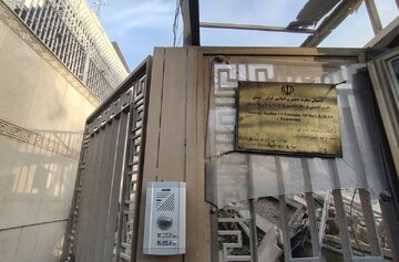 در برابر حمله موشکی اسرائیل به کنسولگری ایران